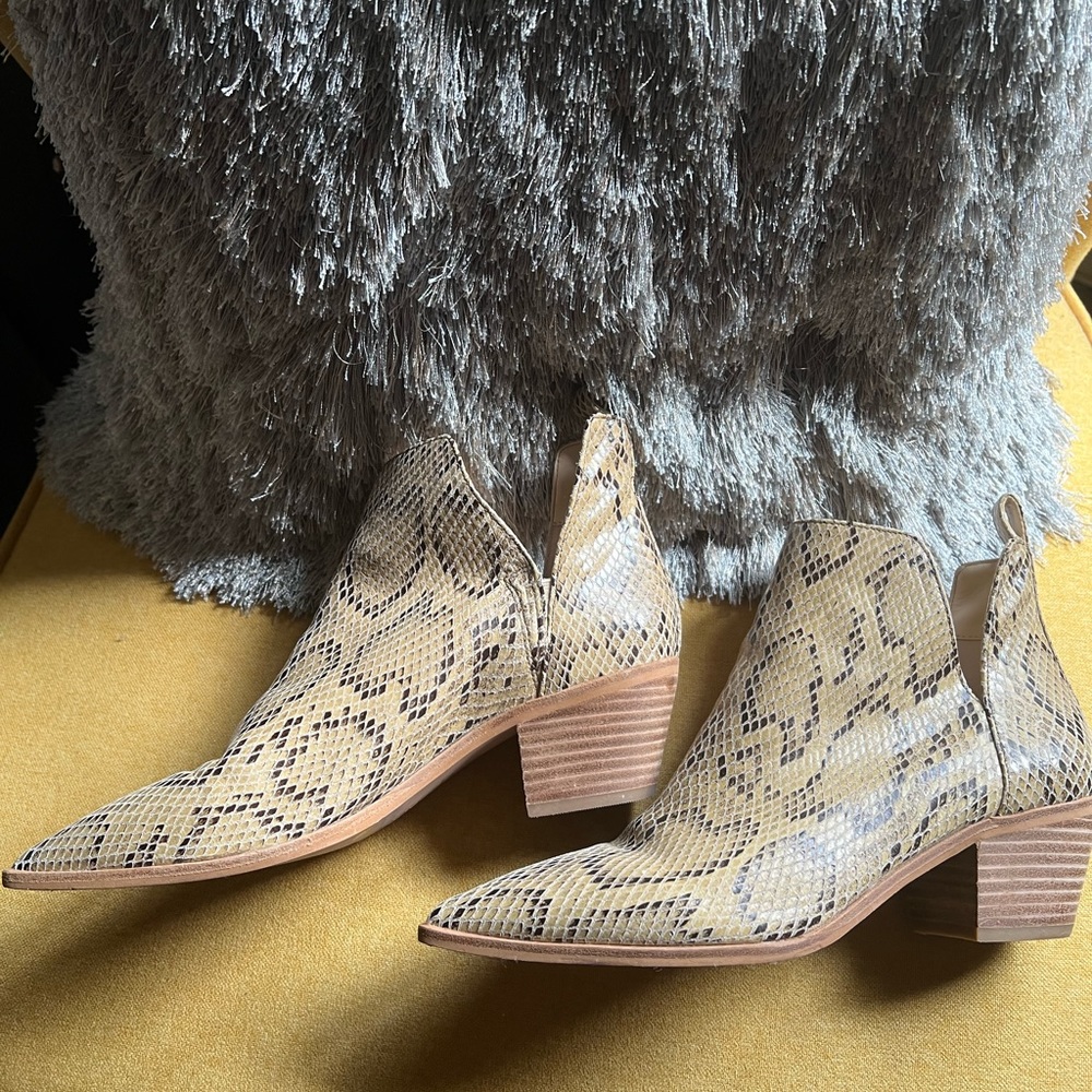 Snake Bootie - Picture 3 of 4